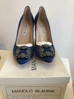 セール 美品 マノロブラニク ハンギシ37.5 パンプス satc - メルカリ