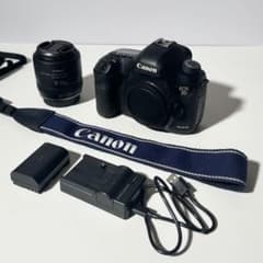 Canon EOS 5D Mark I/L digital SLR camera with standard lens and tripod