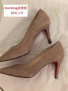 【新品未使用】 カリアング ベージュ パンプス　23センチのサムネイル