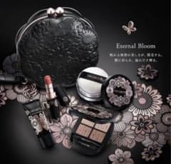 最安値❣️クリスマスコフレ2025 エターナル ブルーム コレクション