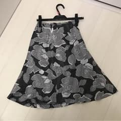 スカート 新品のサムネイル