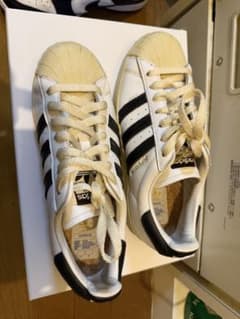 adidas SUPERSTAR ブラック ホワイト スニーカーのサムネイル