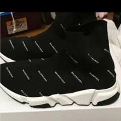 BALENCIAGA
バレンシアガ
スピードトレーナーのサムネイル