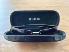 GUCCI サングラス ブラウンレンズ 黒フレーム ケース付きのサムネイル