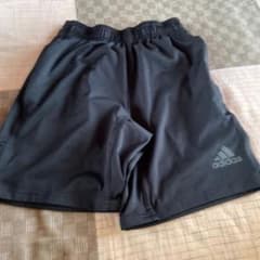 adidas アディダス ハーフパンツのサムネイル