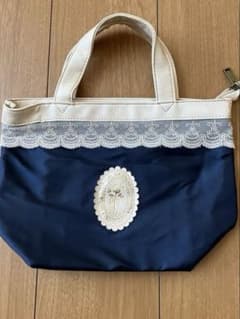axes femme ネイビー トート保冷バッグ　 花柄モチーフ付き