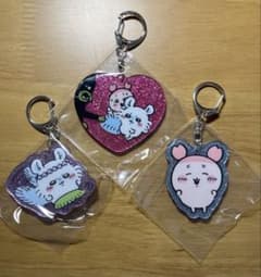 【即購入OK！】ちいかわ アクリルキーホルダー 3個セット モモンガ・古本屋のサムネイル