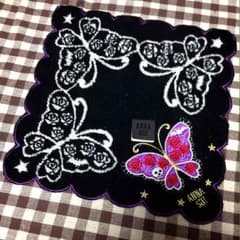 新品未使用☆ANNA SUI タオルハンカチ 紫蝶×黒のサムネイル