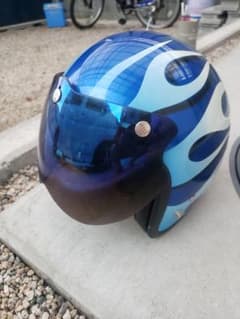 子供用バイクヘルメットのサムネイル