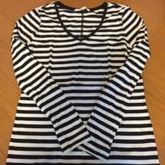 AZUL Vネックカットソーのサムネイル