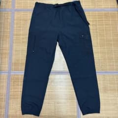 adidas カーゴパンツ ブラックのサムネイル