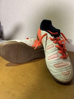 PUMA  フットサルシューズ　24cmのサムネイル
