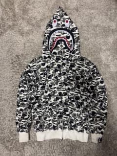 【希少】A BATHING APE シャークパーカー 10周年