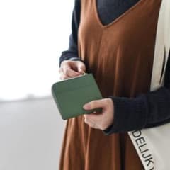 北欧暮らしの道具店「L字ファスナーミニ財布」（グリーン）のサムネイル
