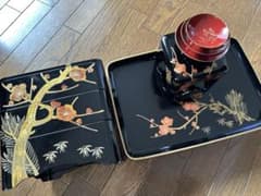 松竹梅蒔絵 重箱 三段重 ＆ ￼屠蘇セット 漆器 盆付き - メルカリ