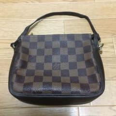 ルイヴィトン ダミエ アクセサリーポーチのサムネイル
