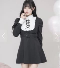 pium ヨークフリルベルト付きワンピース ブラック pium ヨークフリルベルト付きワンピース ブラック - メルカリ