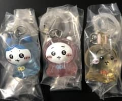 ちいかわめじるしアクセサリー　うさぎ　ハチワレ　ちいかわのサムネイル