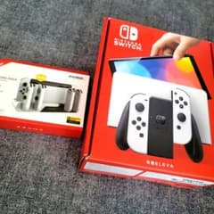 ニンテンドースイッチ　有機ELモデルのサムネイル
