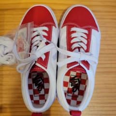 VANS スニーカー １９cm　 レッド ホワイト ハート刺繍のサムネイル