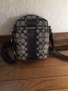 COACH コーチ ショルダーバッグのサムネイル