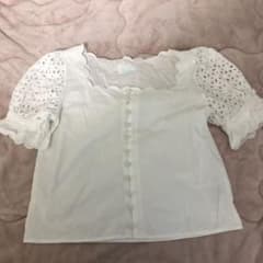 あんぱん様専用♡ヴァニレ スカラップ ブラウスのサムネイル