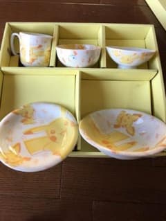 ポケモン、ピカチュウ陶器セットのサムネイル