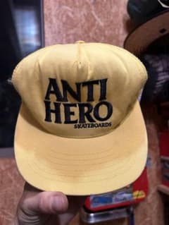ANTI HERO メッシュキャップ イエロー　Made in USAのサムネイル