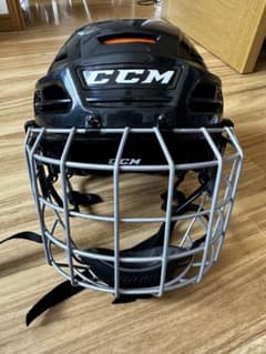 アイスホッケーヘルメットフェイス付きのサムネイル