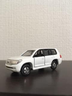 【本日中のご購入で翌日発送】ランドクルーザー　トミカのサムネイル