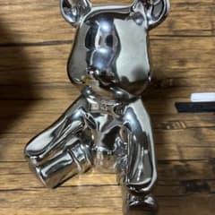 ベアブリック シルバー メッキ フィギュアのサムネイル