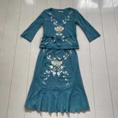 VIVIENNE TAM  ヴィヴィアン　タム　セットアップ　ドレスのサムネイル