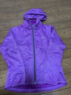 NIKE レディース　S ナイロンパーカー パープルカラーのサムネイル