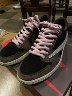 Travis Scott × Nike AirJordan 1 Lowのサムネイル