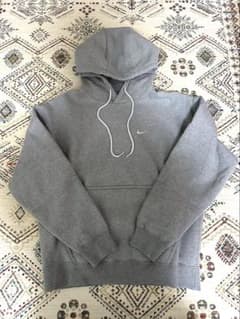 ナイキ　Nike グレー パーカー Lサイズ