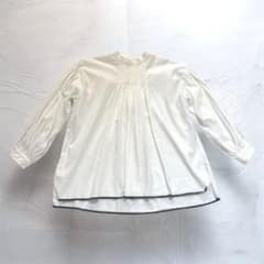 maison de soil メゾンドソイル ピンタックブラウス Ⅰサイズのサムネイル