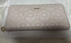 匿名配送】MARY QUANT 花柄 長財布 - メルカリ