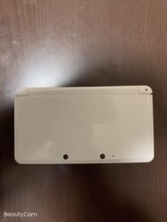 ニンテンドー3DS ピュアホワイトのサムネイル