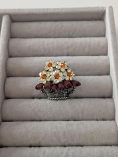 花かごデザイン ブローチ クリスタル フラワーのサムネイル