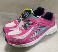 瞬足　女の子用　スニーカー　新品タグ付き❗️24.5センチのサムネイル