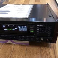 人気商品　SONY  CDP-338ESD   完動美品　リモコン　取説ありのサムネイル