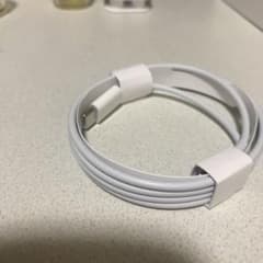 AirPods Pro  充電ケーブルのサムネイル
