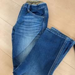 ジーンズ　140サイズ　３本セットのサムネイル