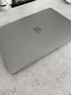 【最終価格】13.3インチ　MacBook Air スペースグレイ　M1チップのサムネイル