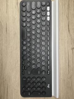 Logicool K780のサムネイル