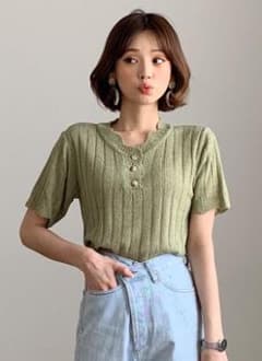 dholic ボタンスカラップニット 半袖 ピスタチオカラーのサムネイル