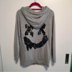 mieさん専用。ワールドワイドワイドラブ☆ 薄手パーカー♪のサムネイル
