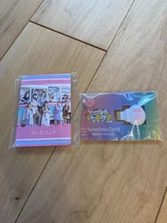 たまごっちスマート(本体無し) NiziUたまスマカード＆オリジナルフォトカードのサムネイル