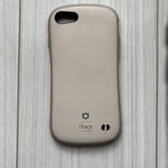 iFace ベージュ iPhoneSE3のサムネイル