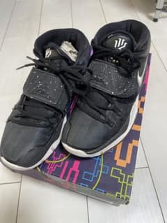 ナイキ NIKE カイリー6 25.0cm 箱無し→300円引きのサムネイル